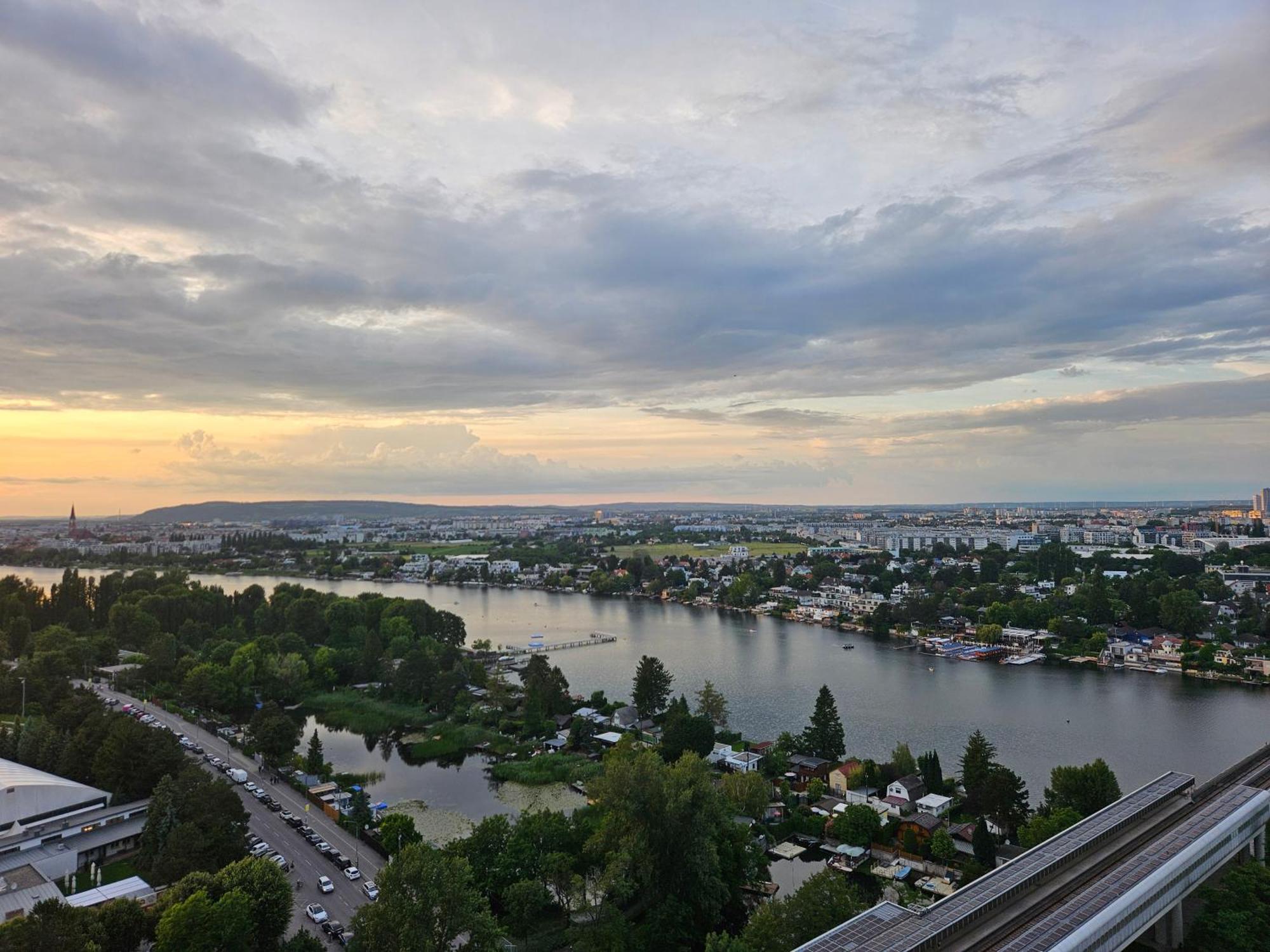Yuki'S Place - Un-Vic, Danube Beach And Subway Near To Downtown Wien Eksteriør bilde