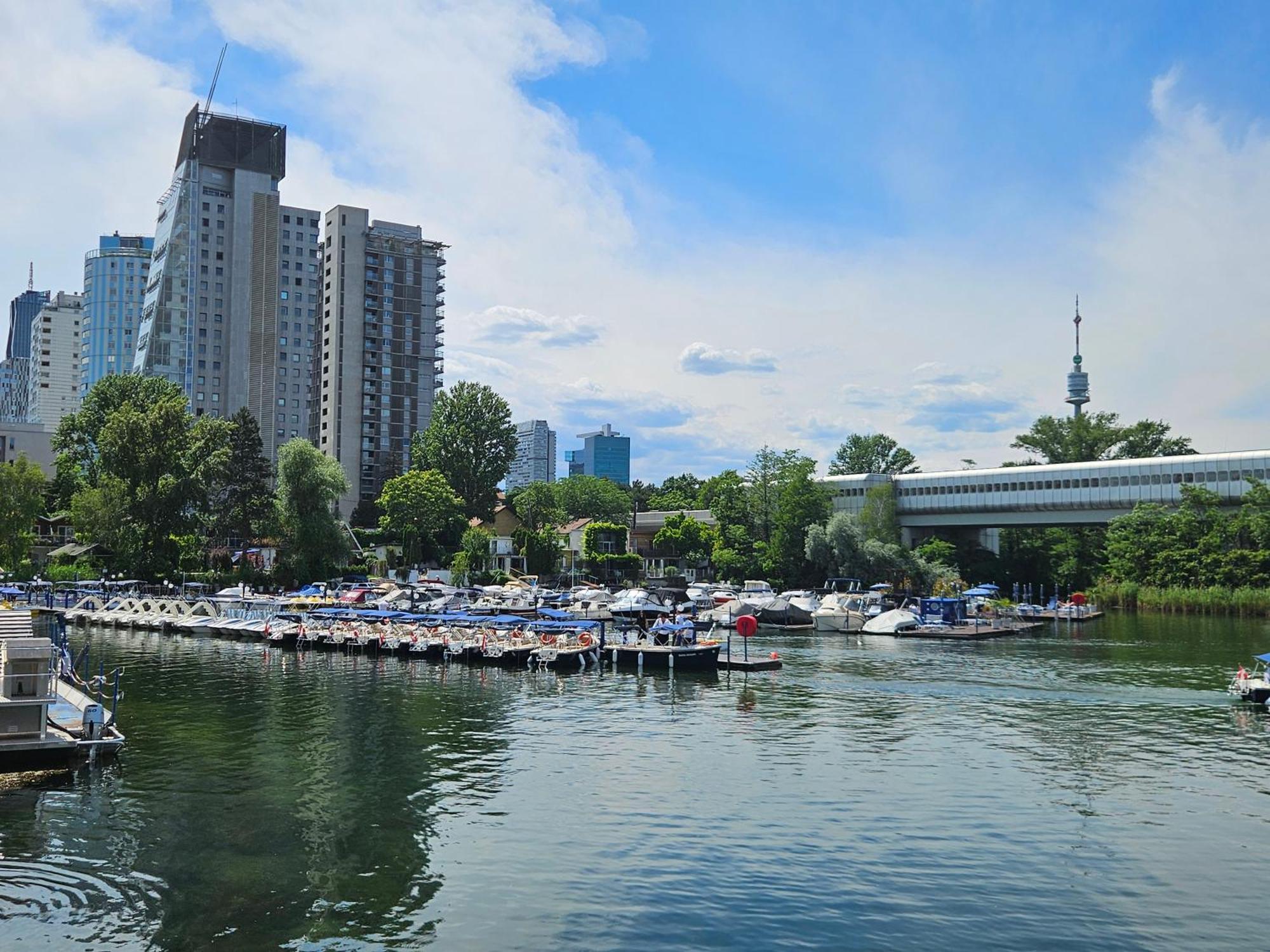 Yuki'S Place - Un-Vic, Danube Beach And Subway Near To Downtown Wien Eksteriør bilde
